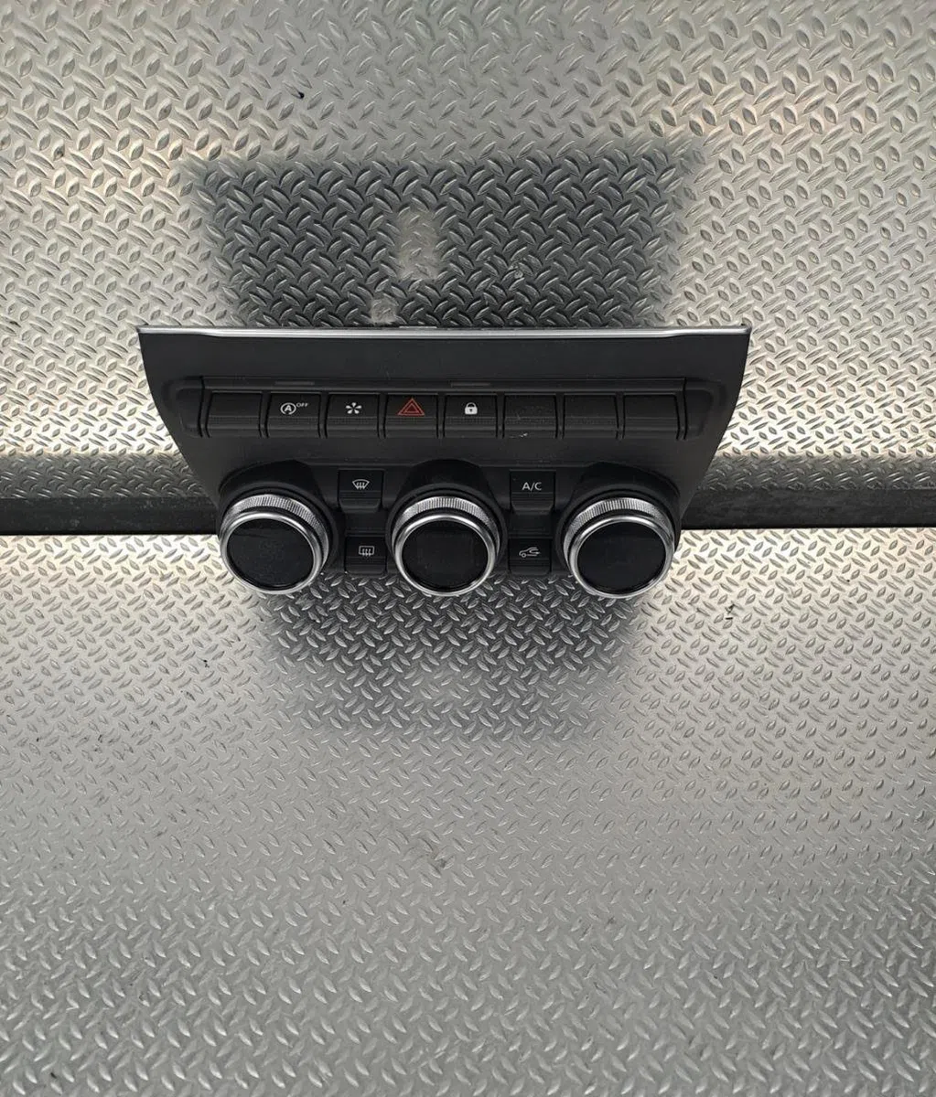 Commande de chauffage RENAULT CLIO 5  CLIO 5 occasion — photo 2
