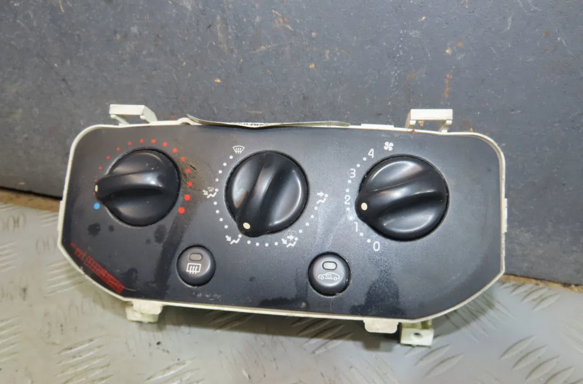 Commande de chauffage Renault CLIO II (BB_, CB_) 1.4 (b-cb0c, b-cb0s) (1998-2005) occasion