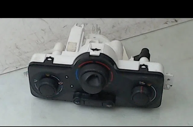 Commande de chauffage Renault CLIO III (BR0-1, CR0-1) 1.5 dci (br17, cr17) (2005-2012) 5 portes occasion — photo 3