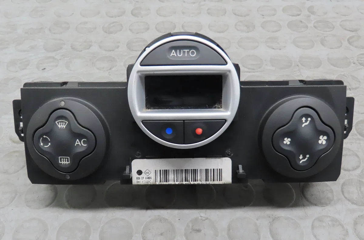 Commande de chauffage Renault CLIO III Grandtour (KR0-1_) 1.2 16v (kr0p) (2007-2012) occasion — photo 3