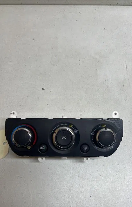 Commande de chauffage Renault CLIO IV (BH_) 0.9 tce 90 (2012) 5 portes occasion