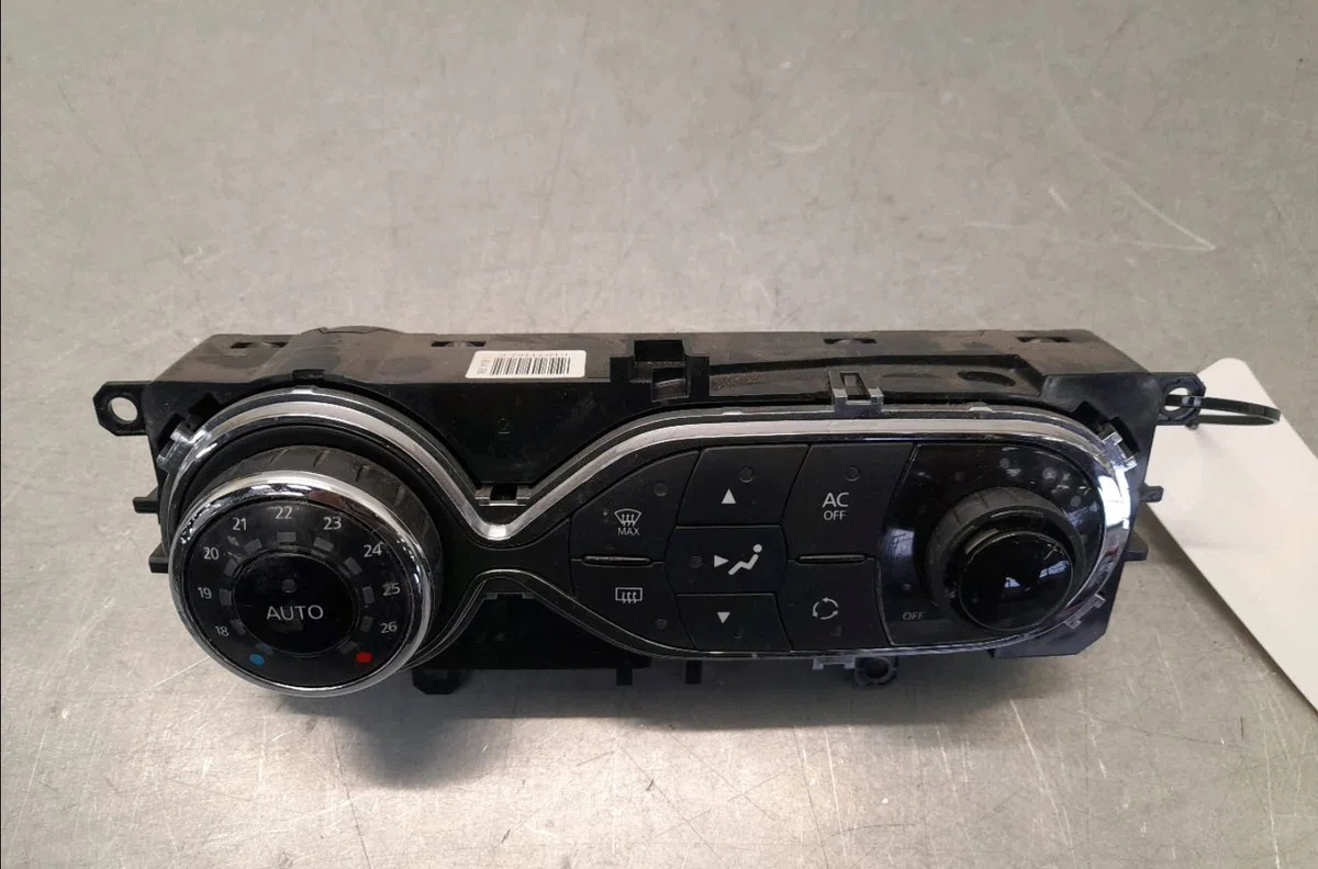 Commande de chauffage Renault CLIO IV Grandtour (KH_) 1.5 dci 90 (khn3, khn4) (2012) 5 portes occasion