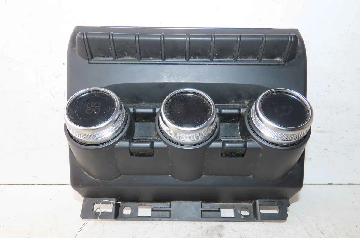 Commande de chauffage RENAULT CLIO V occasion — photo 2