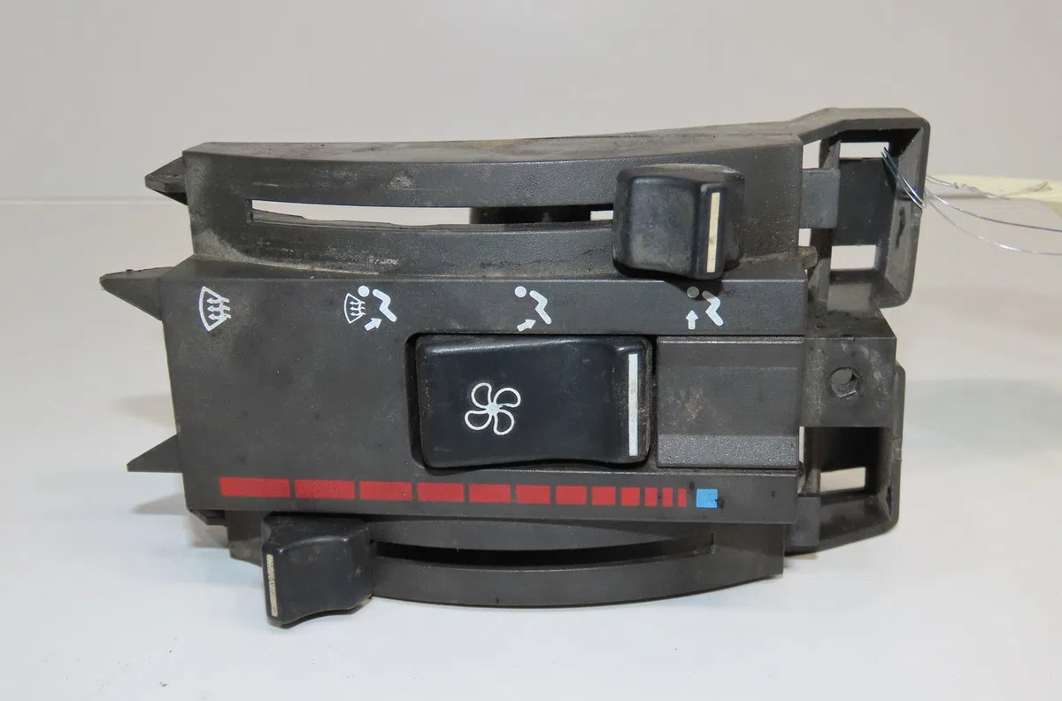 Commande de chauffage Renault EXPRESS Camionnette-Monospace (F40_, G40_) 1.6 d (f404) (1986-1998) occasion — photo 2
