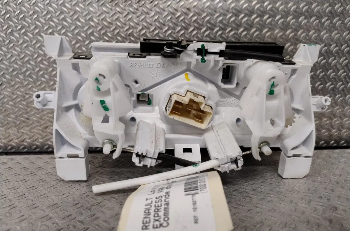 Commande de chauffage RENAULT EXPRESS VAN  EXPRESS VAN occasion — photo 2