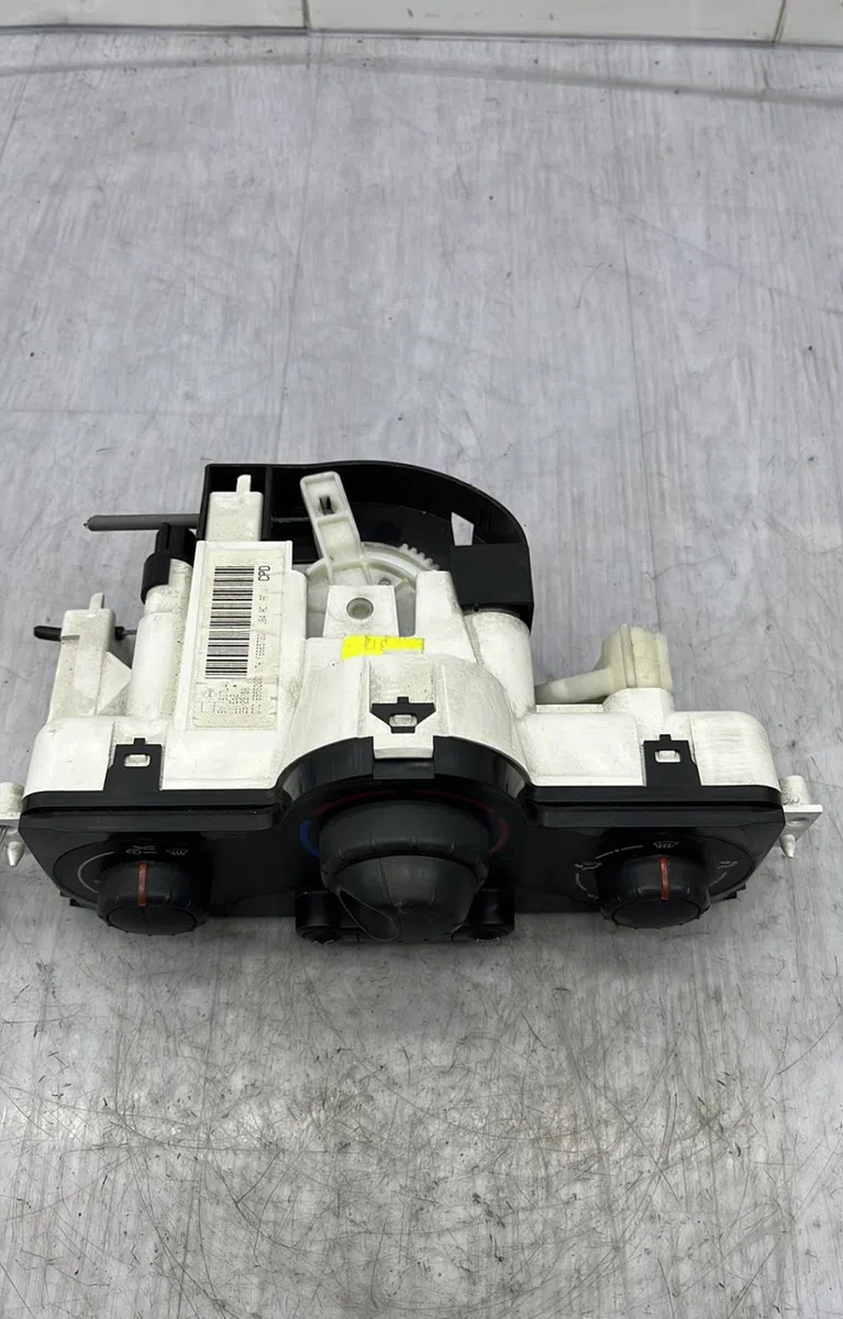Commande de chauffage RENAULT GRAND SCENIC 2 PHASE 2 occasion — photo 3