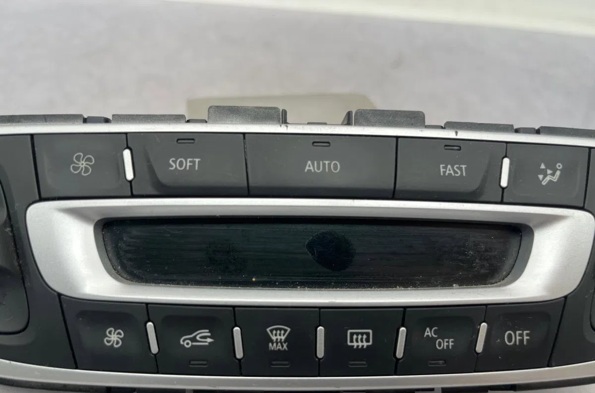 Commande de chauffage RENAULT GRAND SCENIC 3 PHASE 1 occasion — photo 2
