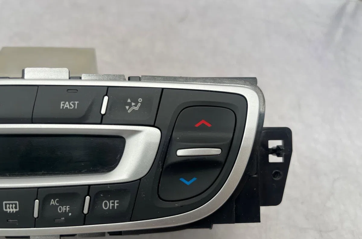 Commande de chauffage RENAULT GRAND SCENIC 3 PHASE 2 occasion — photo 2