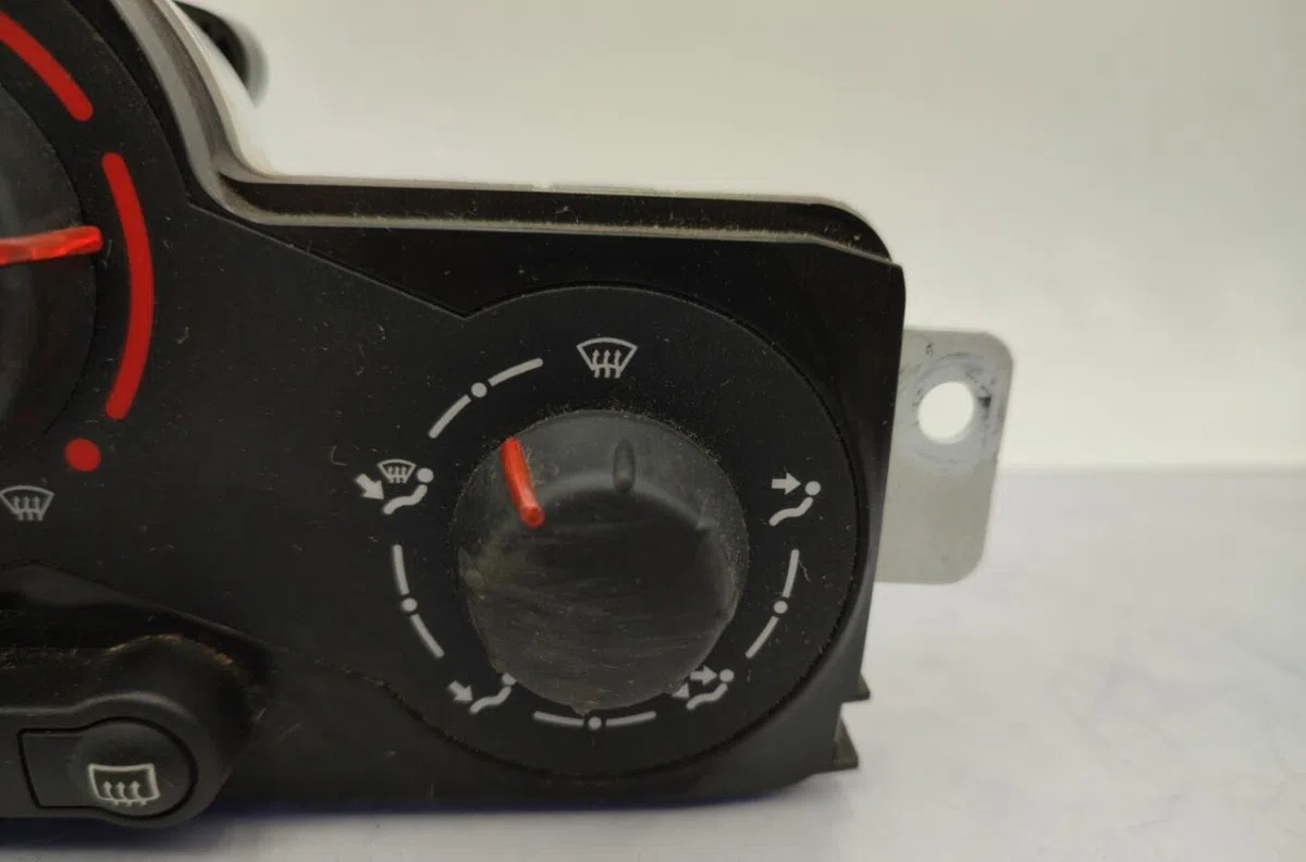 Commande de chauffage RENAULT KANGOO 2 PHASE 1 occasion — photo 3