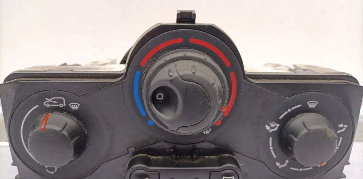 Commande de chauffage RENAULT KANGOO 2 PHASE 1 occasion — photo 3