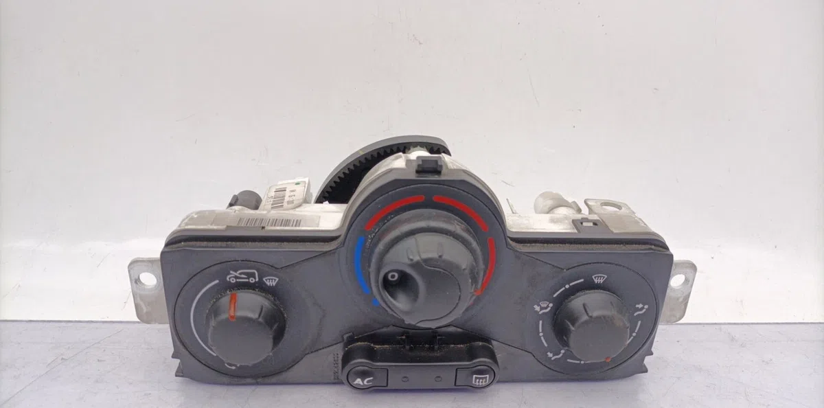 Commande de chauffage RENAULT KANGOO 2 PHASE 1 occasion — photo 4