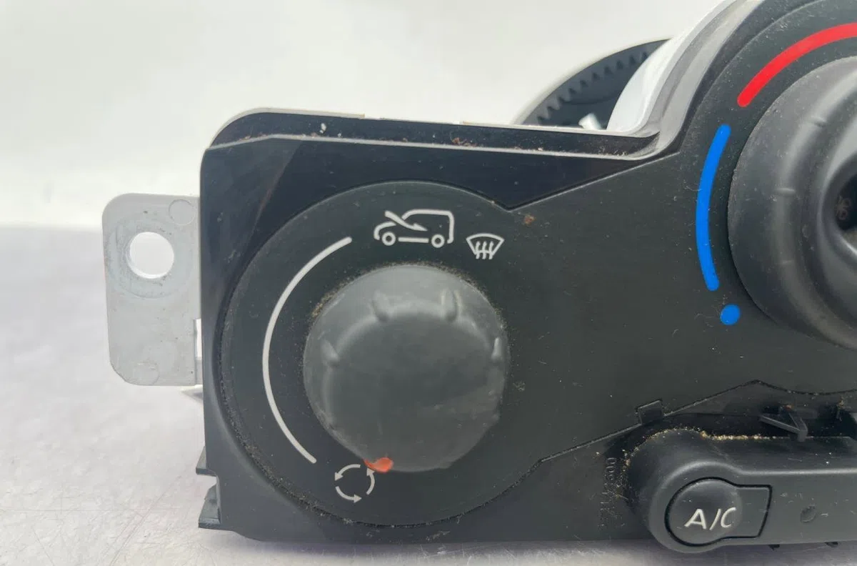 Commande de chauffage RENAULT KANGOO 2 PHASE 2 occasion — photo 3