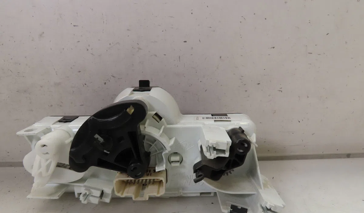 Commande de chauffage RENAULT KANGOO 2014 occasion — photo 2