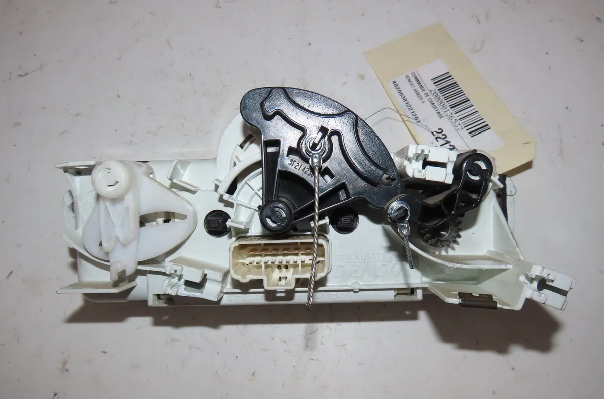 Commande de chauffage Renault KANGOO Express (FW0-1_) 1.5 dci 90 (fw0g, fw05, fw08, fw11) (2009) 4 portes occasion — photo 2