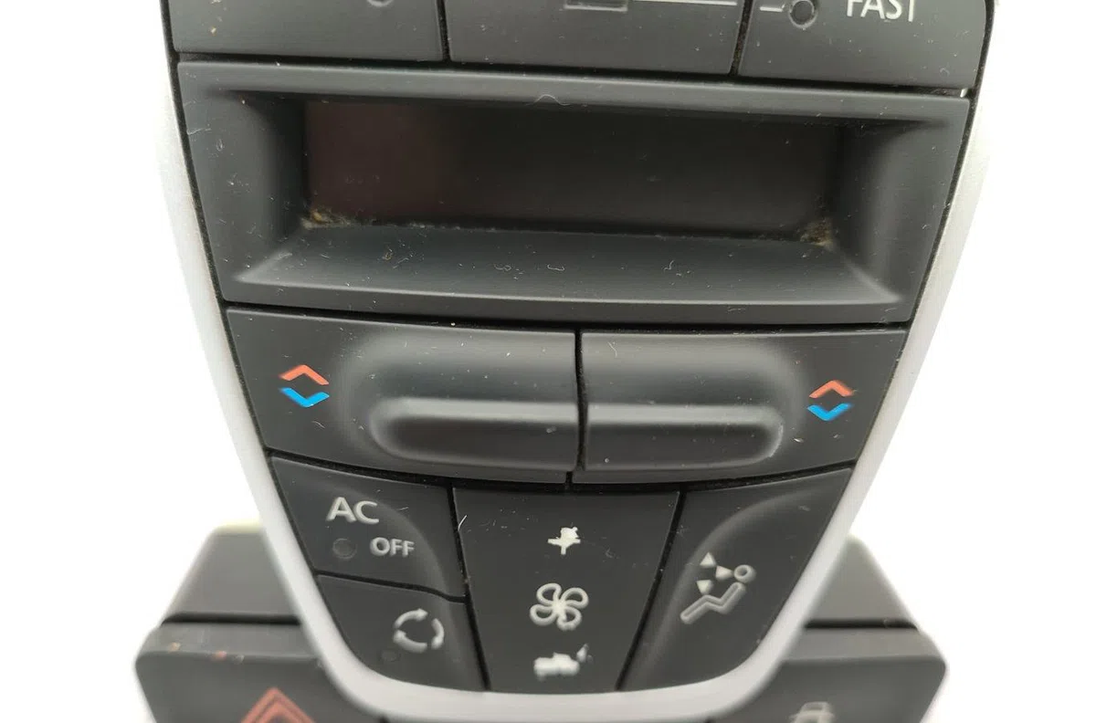 Commande de chauffage RENAULT LAGUNA 3 PHASE 1 occasion — photo 3