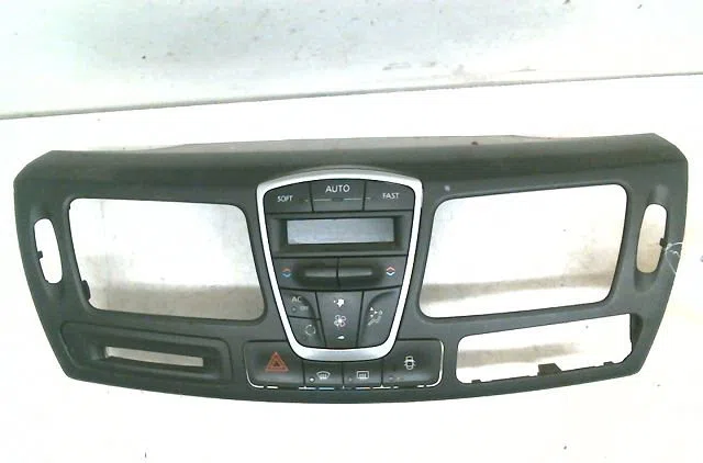 Commande de chauffage Renault LAGUNA III (BT0-1) 2.0 dci (bt01, bt08, bt09, bt0e, bt0k, bt12, bt1c, bt1d,... (2007-2015) 5 portes occasion