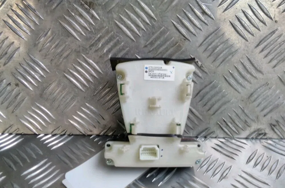 Commande de chauffage Renault LAGUNA III (BT0-1) 2.0 dci (bt07, bt0j, bt14, bt1a, bt1s) (2007-2015) 5 portes occasion — photo 2