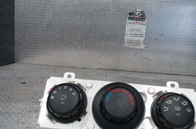 Commande de chauffage RENAULT MASTER 3  MASTER 3 PHASE 1 occasion — photo 2