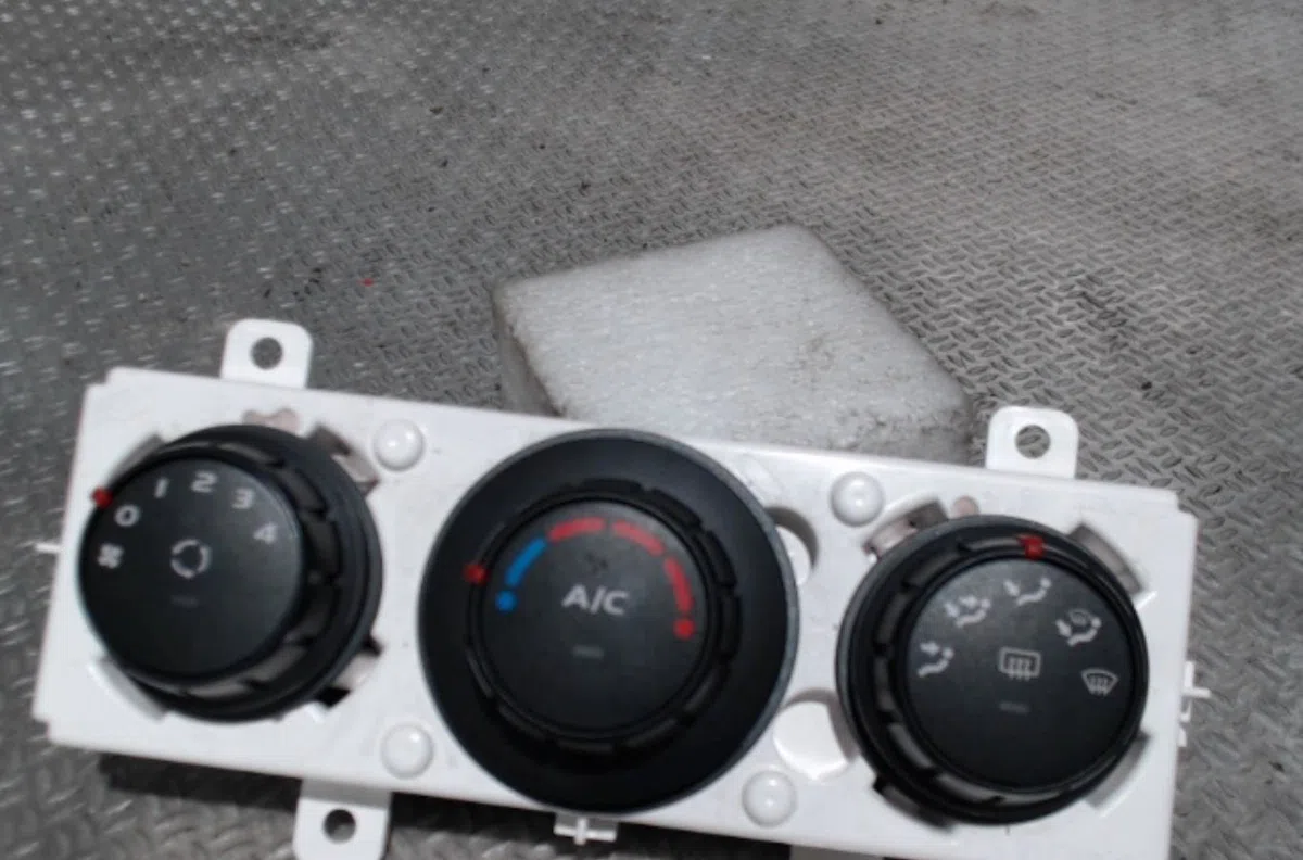 Commande de chauffage RENAULT MASTER 3  MASTER 3 PHASE 2 occasion — photo 2