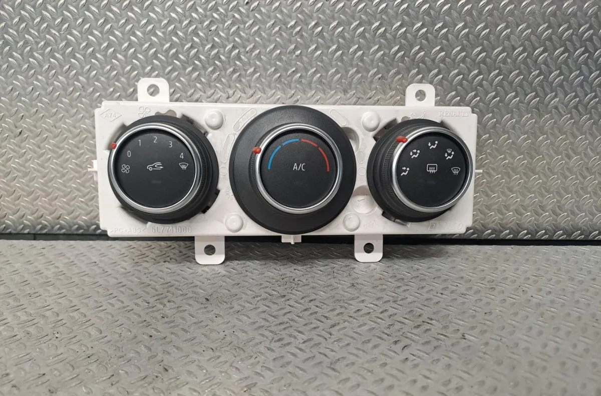 Commande de chauffage RENAULT MASTER 3 PHASE 3 occasion