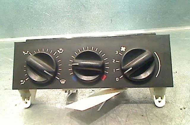Commande de chauffage Renault MASTER II Camionnette (FD) 1.9 dti (2000) occasion — photo 3