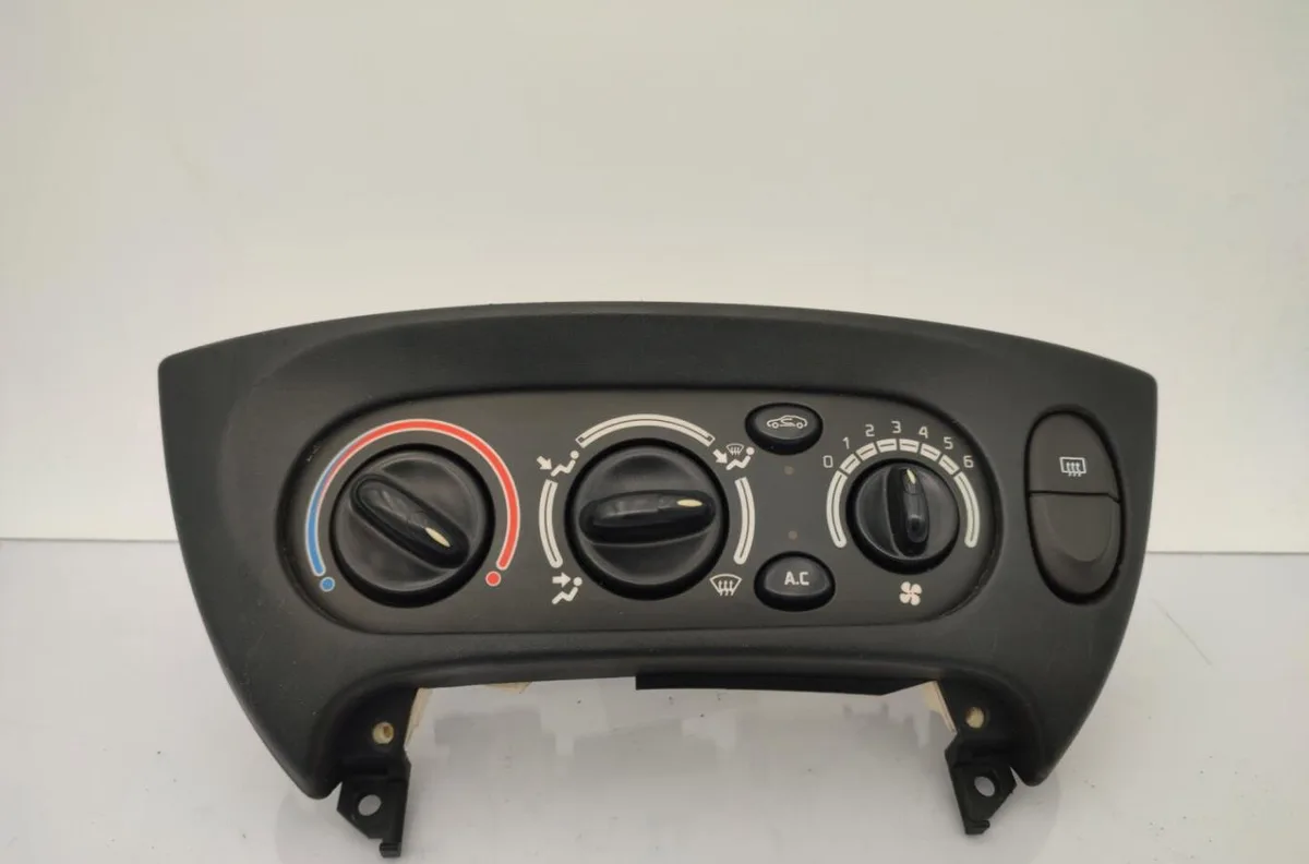 Commande de chauffage RENAULT MEGANE 1 PHASE 1 occasion