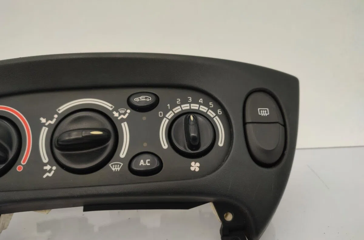 Commande de chauffage RENAULT MEGANE 1 PHASE 1 occasion