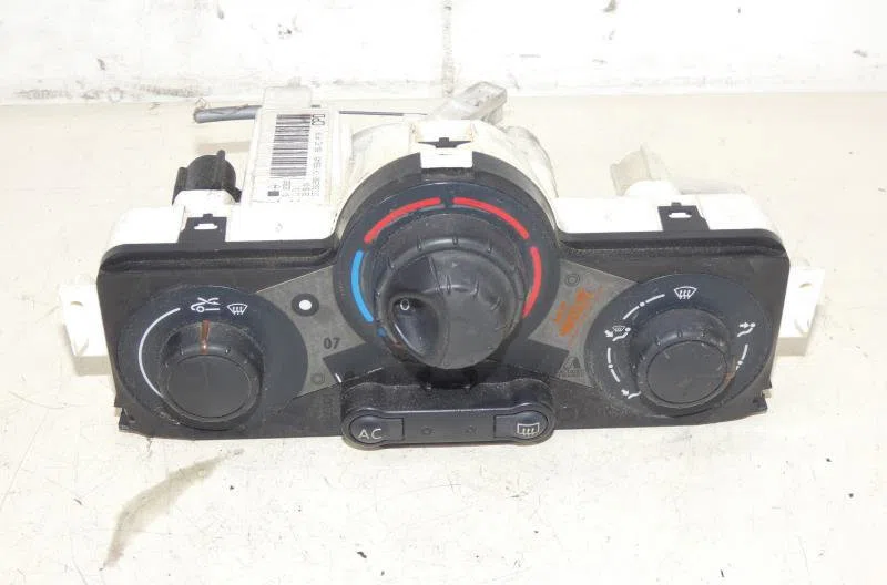 Commande de chauffage RENAULT MEGANE 2 PHASE 1 occasion — photo 3