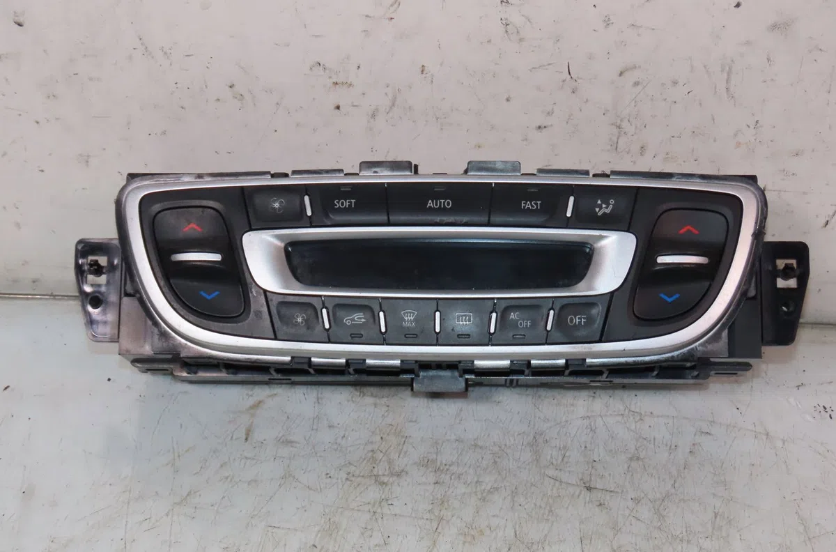 Commande de chauffage RENAULT MEGANE 2009 occasion — photo 4