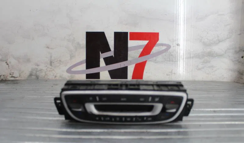 Commande de chauffage RENAULT MEGANE 3 PHASE 1 BREAK occasion — photo 3