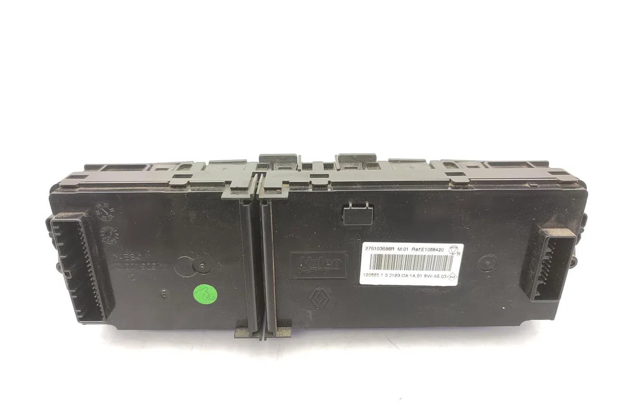 Commande de chauffage RENAULT MEGANE 3 PHASE 2 BREAK occasion — photo 2