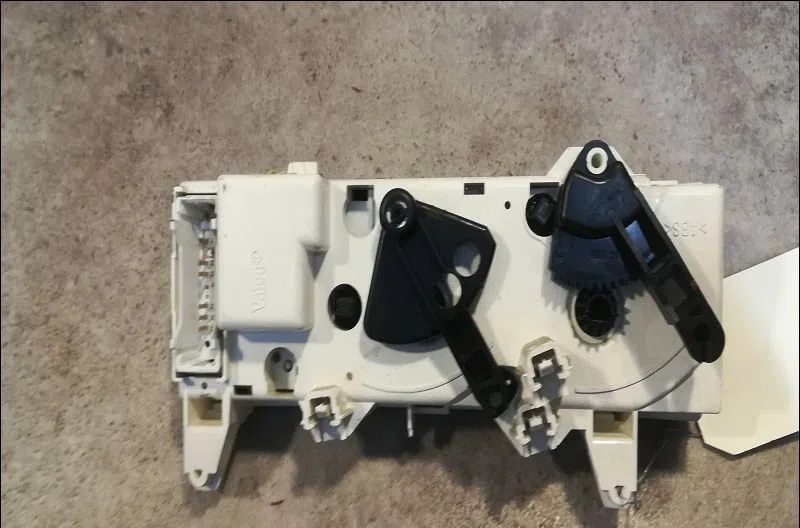 Commande de chauffage Renault MEGANE I (BA0-1_) 1.4 16v (ba0d, ba1h, ba0w, ba10) (1999-2003) occasion — photo 2