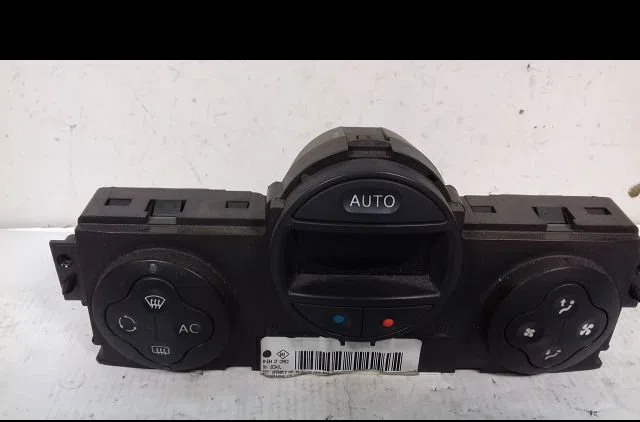 Commande de chauffage Renault MEGANE II Break (KM0-1_) 1.5 dci (km0f, km0t, km2b) (2003-2006) occasion — photo 3