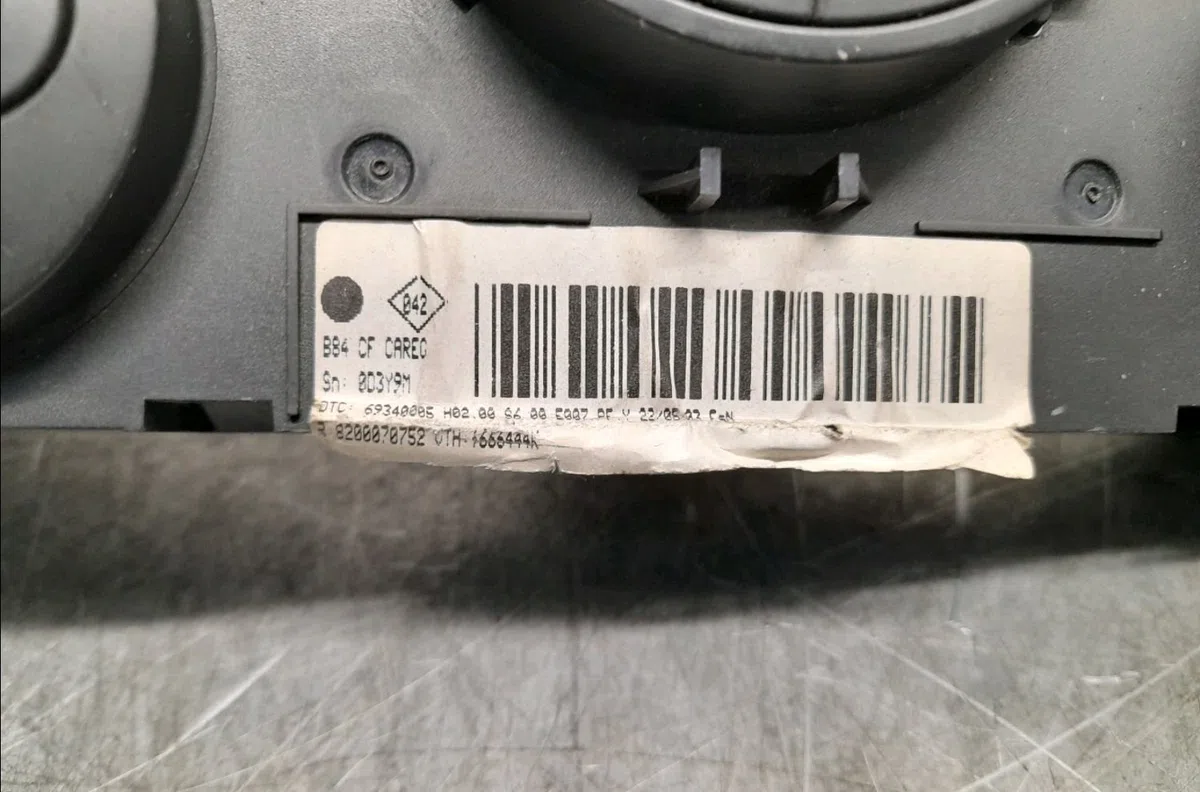 Commande de chauffage RENAULT MEGANE II occasion — photo 2