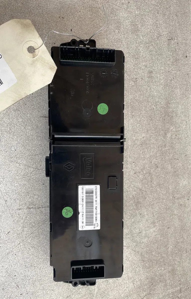 Commande de chauffage Renault MEGANE III 3-5 portes (BZ0-1_, B3_) 1.5 dci (bz0c) (2008-2015) 5 portes occasion — photo 2