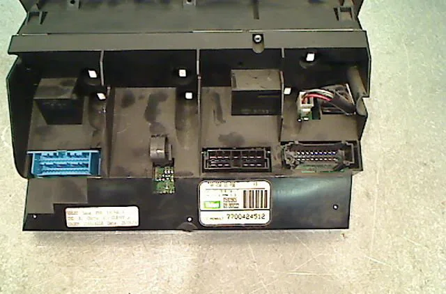 Commande de chauffage RENAULT SAFRANE 1999 occasion — photo 2