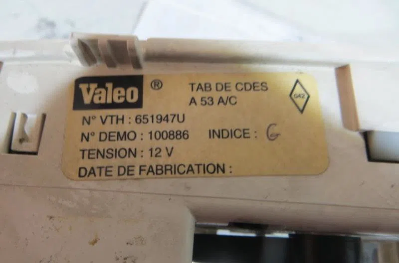 Commande de chauffage RENAULT SCENIC 1 PHASE 1 occasion — photo 2