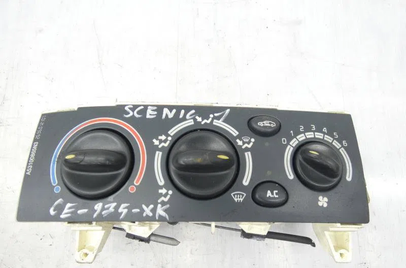 Commande de chauffage RENAULT SCENIC 1 PHASE 1 occasion — photo 4