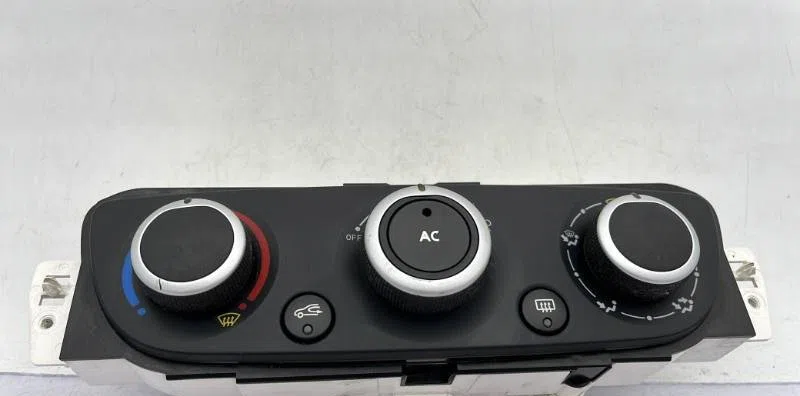 Commande de chauffage RENAULT SCENIC 3 PHASE 1 occasion — photo 2