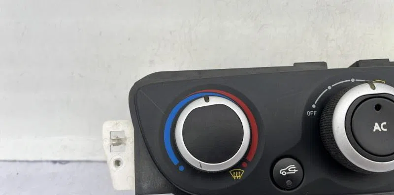 Commande de chauffage RENAULT SCENIC 3 PHASE 1 occasion — photo 3