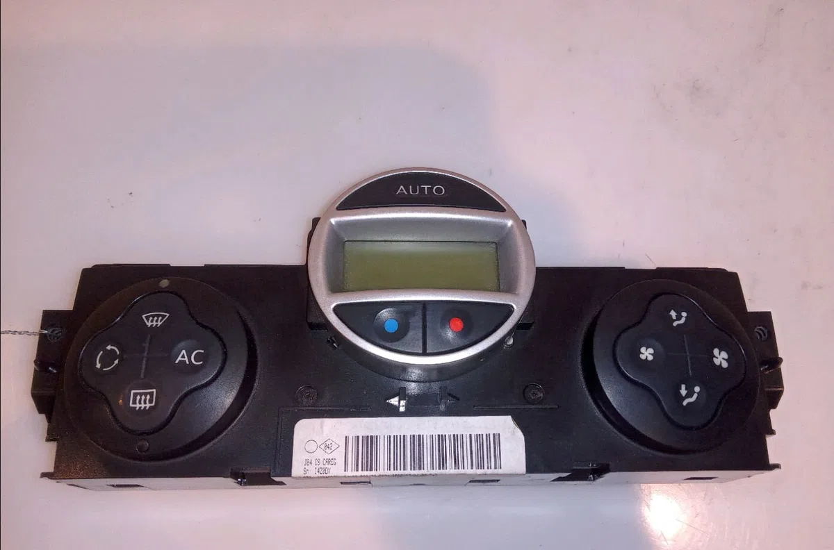 Commande de chauffage Renault SCÉNIC II (JM0-1_) 1.5 dci (jm1e, jm16) (2005-2008) 5 portes occasion