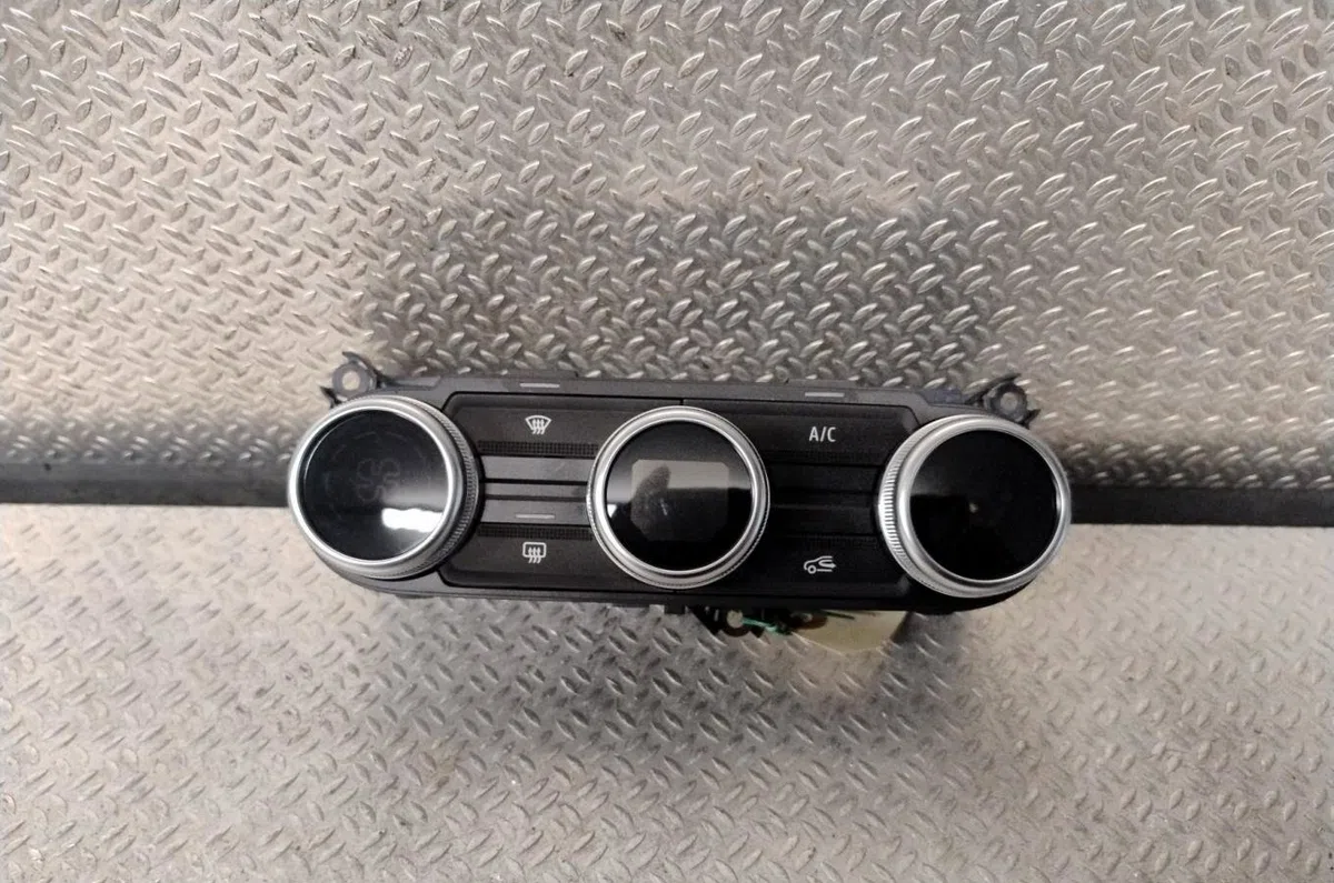 Commande de chauffage RENAULT TRAFIC 3 LONG PHASE 1 occasion — photo 2