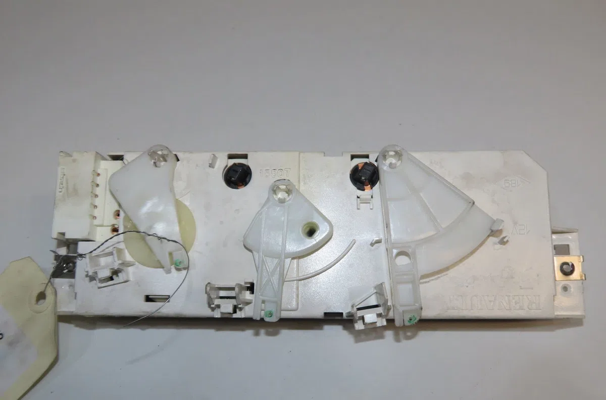 Commande de chauffage Renault TWINGO I (C06_) 1.2 16v (c06c, c06d, c06k) (2001-2007) 3 portes occasion — photo 2