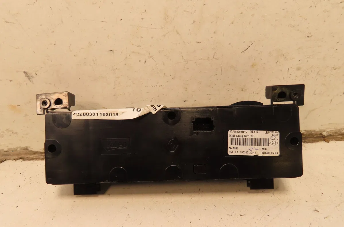 Commande de chauffage Renault TWINGO III (BCM_, BCA_) 0.9 tce 90 (2014) 5 portes occasion — photo 2