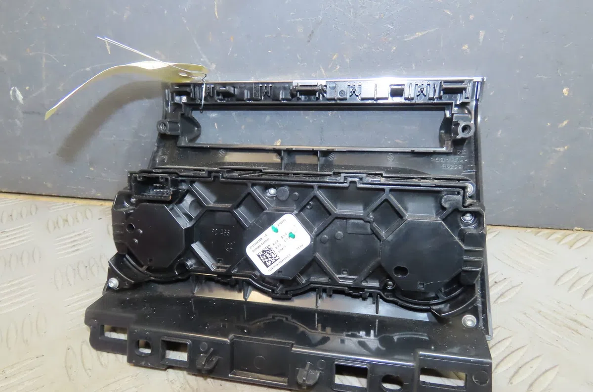Commande de chauffage Renault ZOE (BFM_) Zoe (bfmc, bfmd) (2019) occasion — photo 2