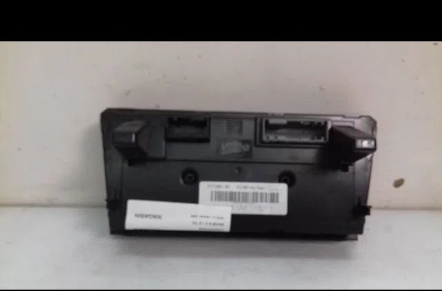 Commande de chauffage Saab 9-3 (YS3F, E79, D79, D75) 1.9 tid (2004-2015) occasion — photo 3