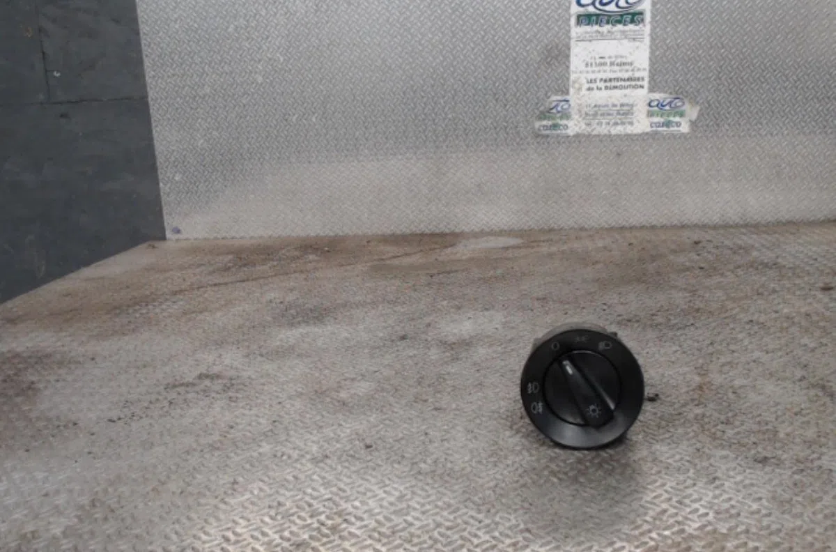 Commande de chauffage Seat ALHAMBRA (7V8, 7V9) 1.9 tdi (1996-2010) occasion — photo 2