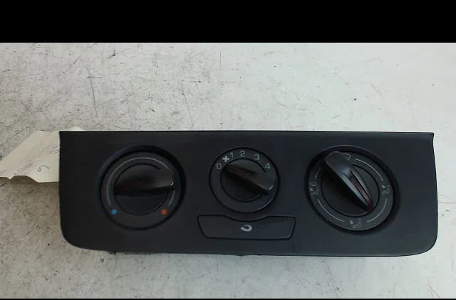 Commande de chauffage SEAT IBIZA 2009 occasion — photo 3
