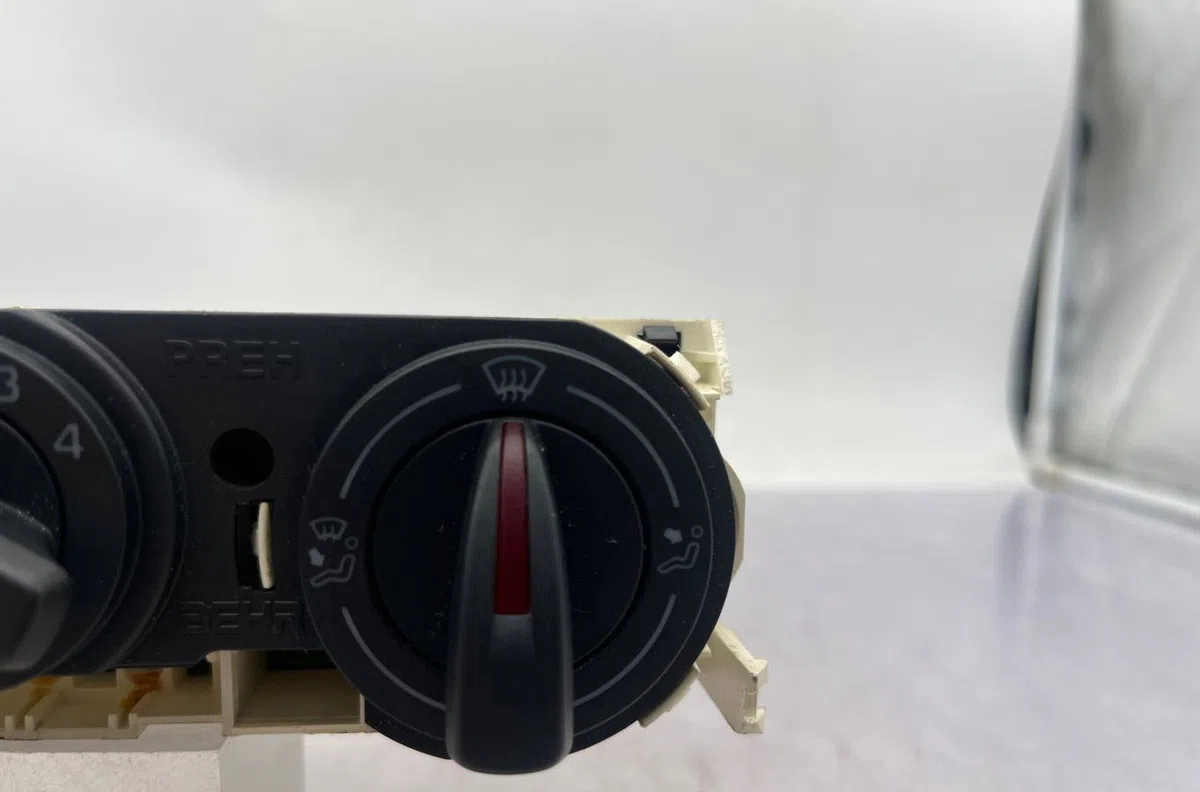 Commande de chauffage SEAT IBIZA 4 PHASE 1 COUPE occasion — photo 4