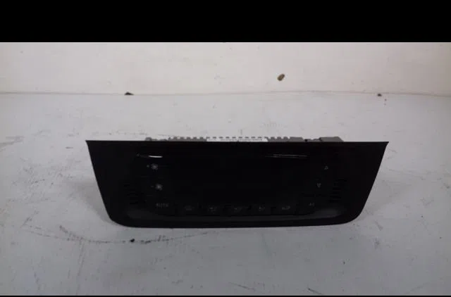 Commande de chauffage Seat IBIZA IV (6J5, 6P1) 1.6 tdi (2009-2015) occasion